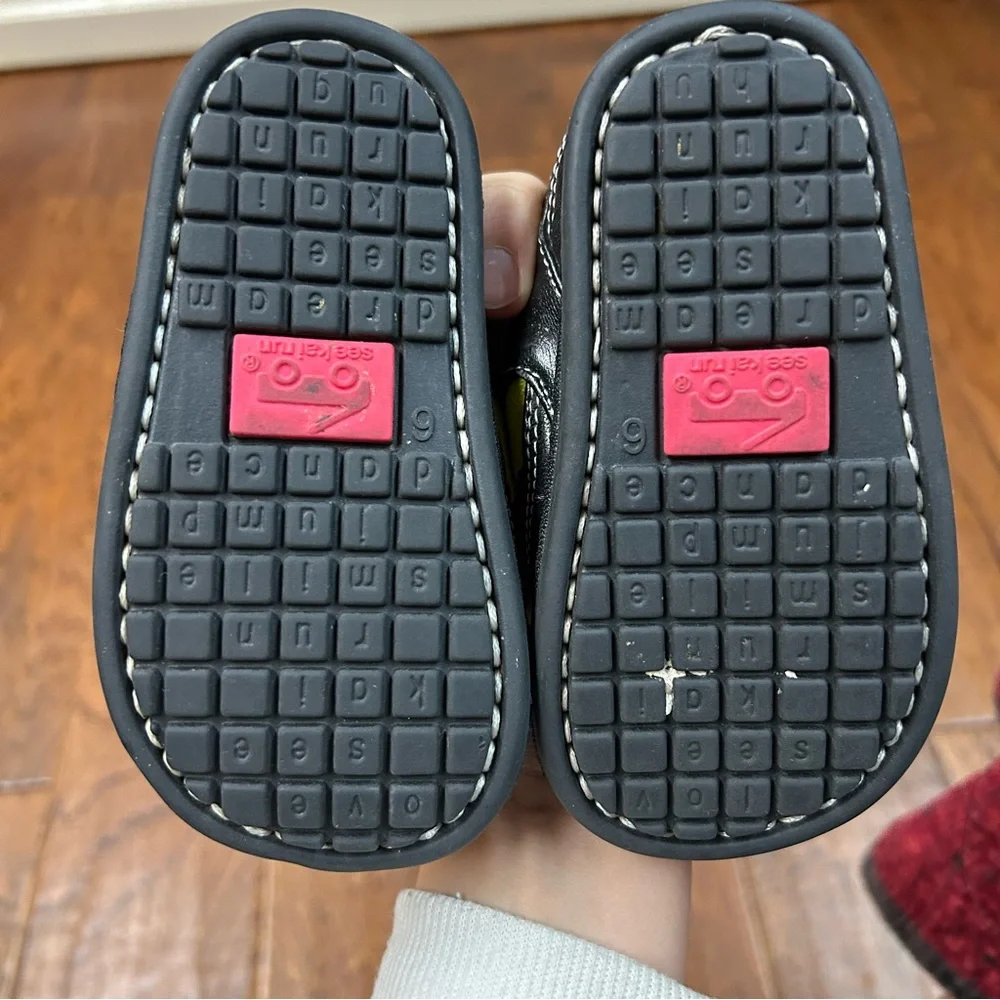 See Kai Run Russell sneakers‎